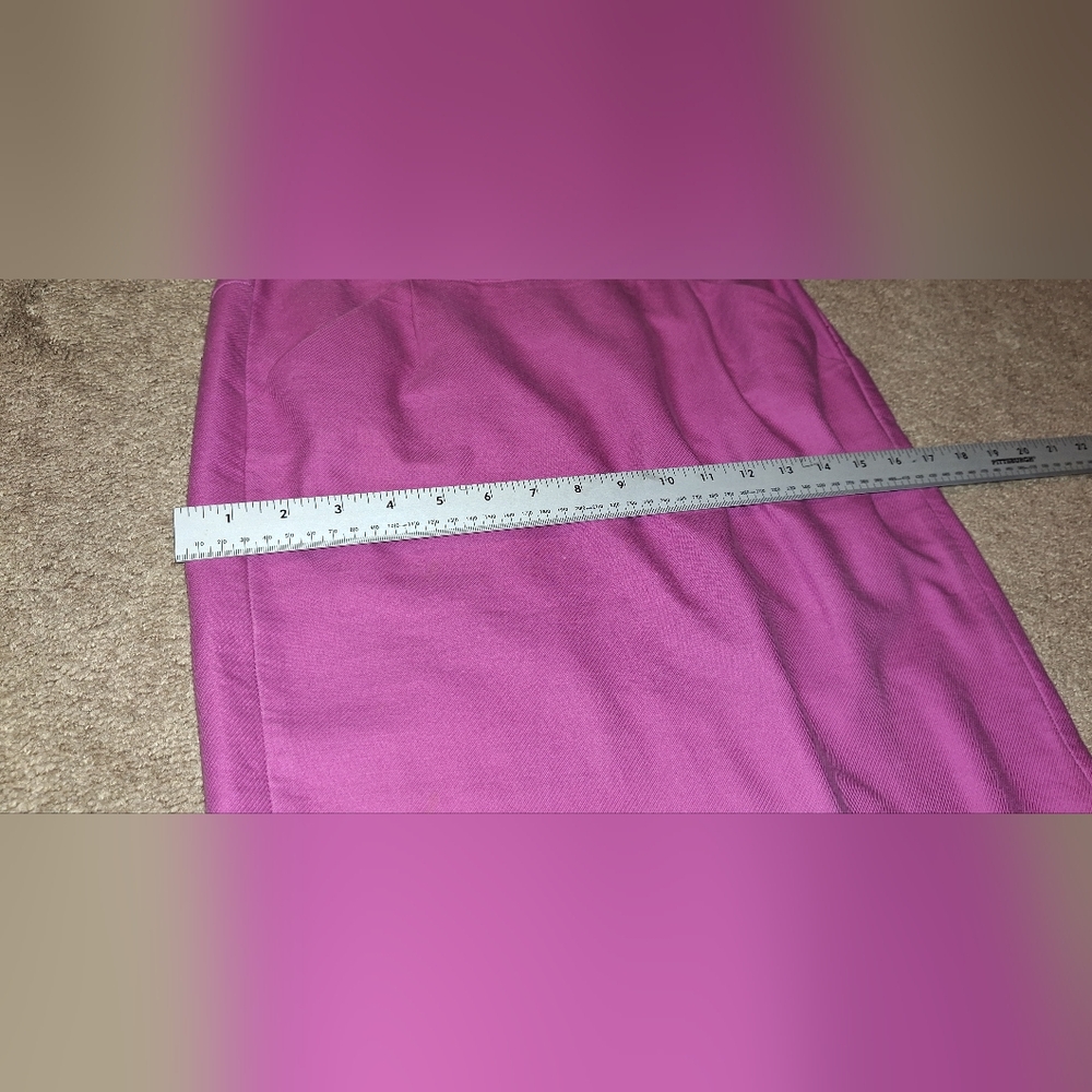 J. Crew Vibrant Pink Pencil Skirt/ Size 0 - Picture 9 of 9